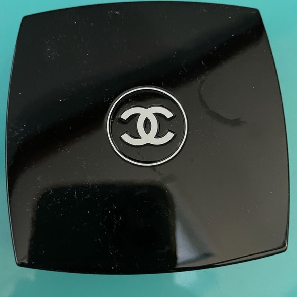 CHANEL Camelia De Plumes Highlighting Powder Collectors Limited Edition - Picture 3 of 5